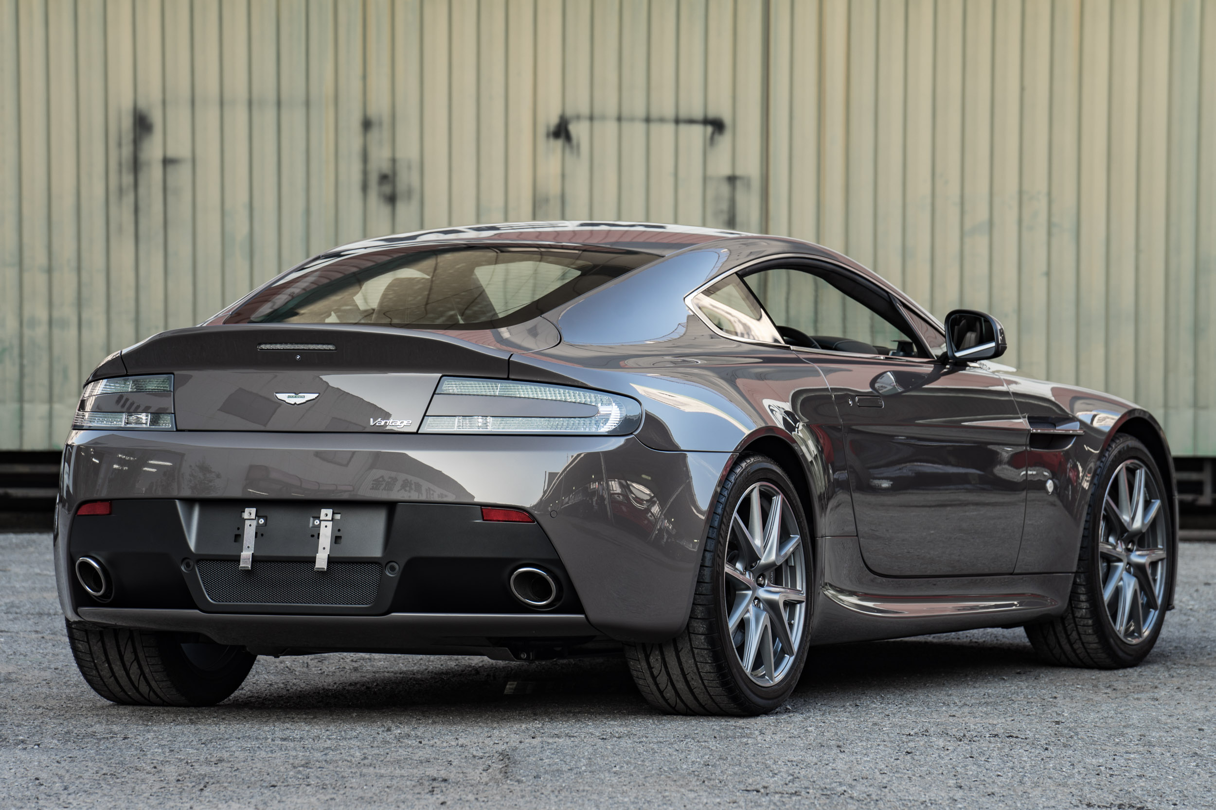 Vantage 4.7 SportShift ll | 畑野自動車