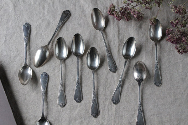 4本あり！エルキューイ社デザートスプーン フランスアンティーク