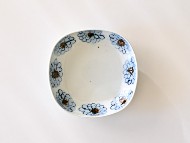 山口利枝 菊花文四方皿