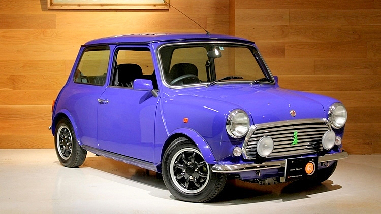 ローバー・ミニ 今も人気の特別限定車ポール・スミス 【CLUB CARS】