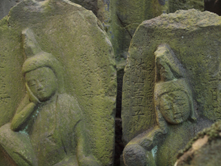 東京に残る江戸時代の石仏 :: デイリーポータルZ