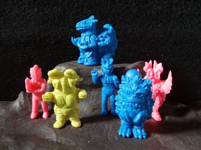 ウルトラマン怪獣消しゴムレア物青、橙、緑。バラ売りOK ウルトラマン
