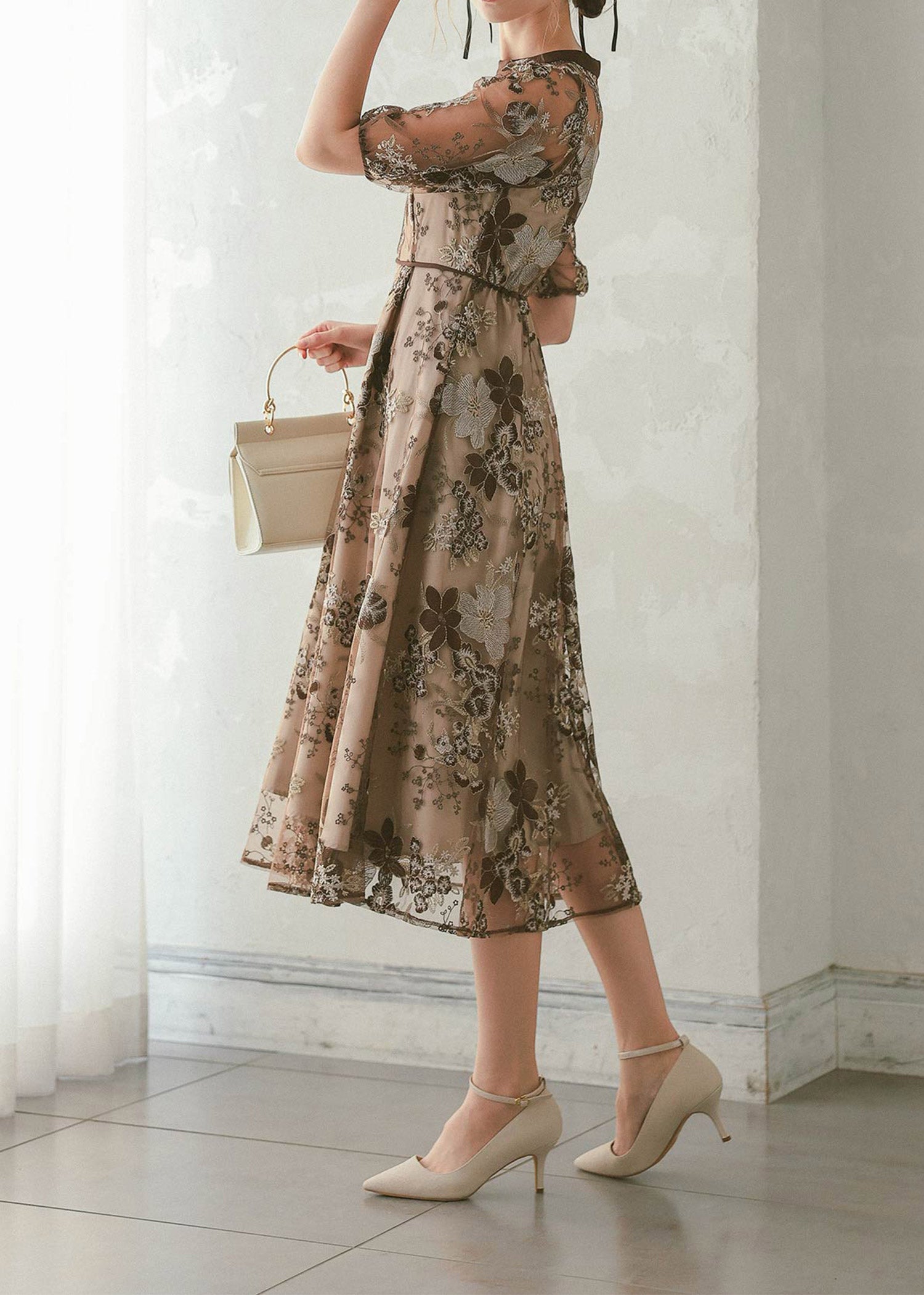 フラワーエンブロイダリードレス|DorryDoll