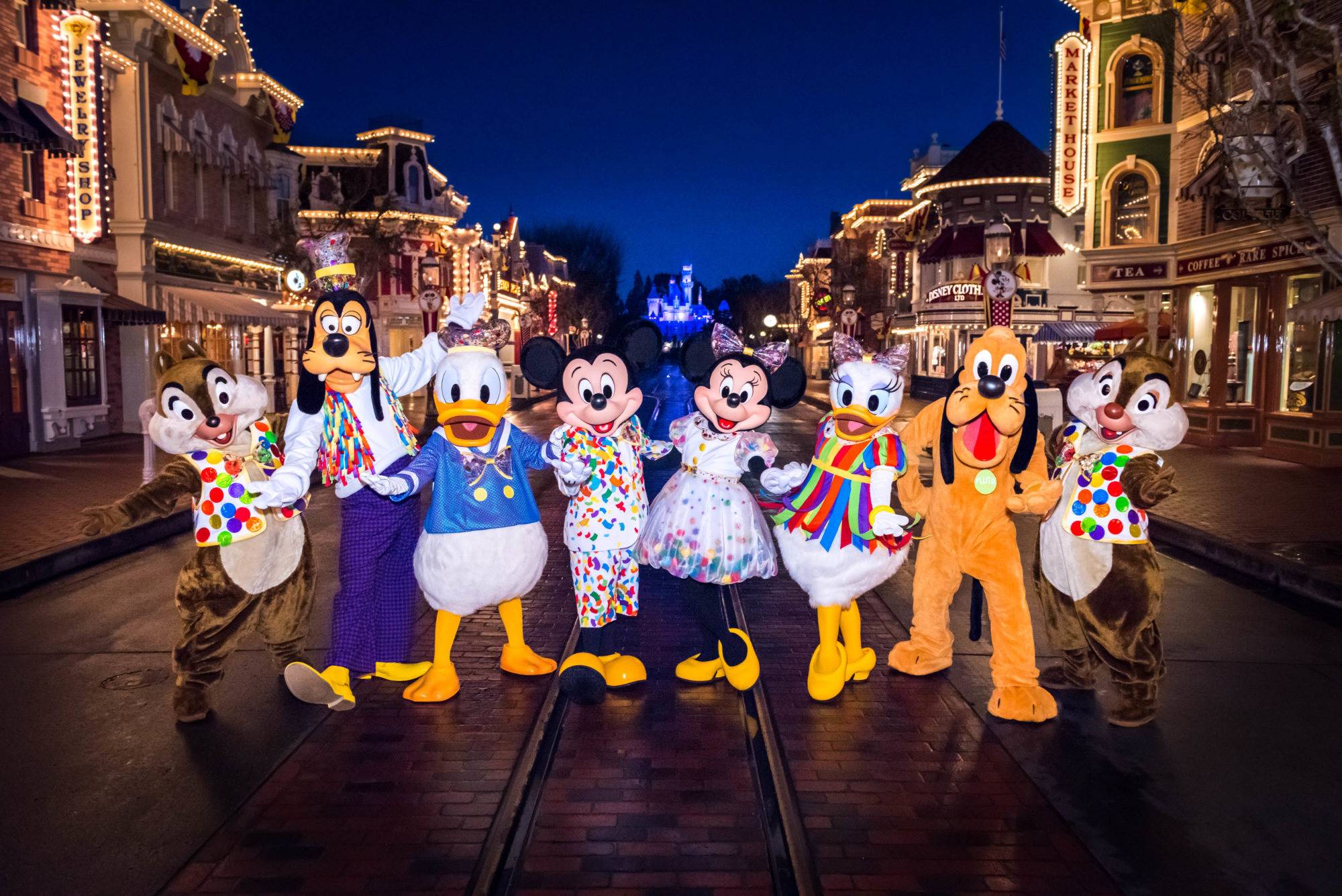 Mickey90 の幕開け、ディズニーランド・リゾート「 #GetYourEarsOn – A