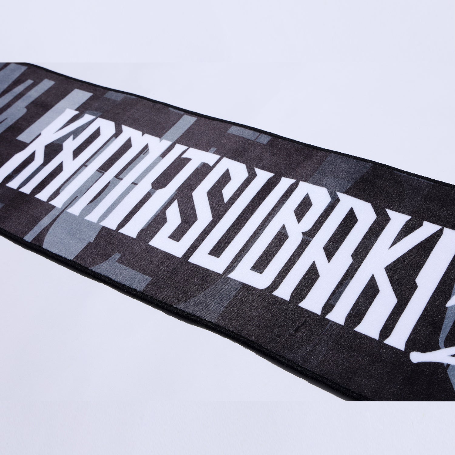 KAMITSUBAKI STUDIO】マフラータオル FESロゴ ver.／KAMITSUBAKI FES