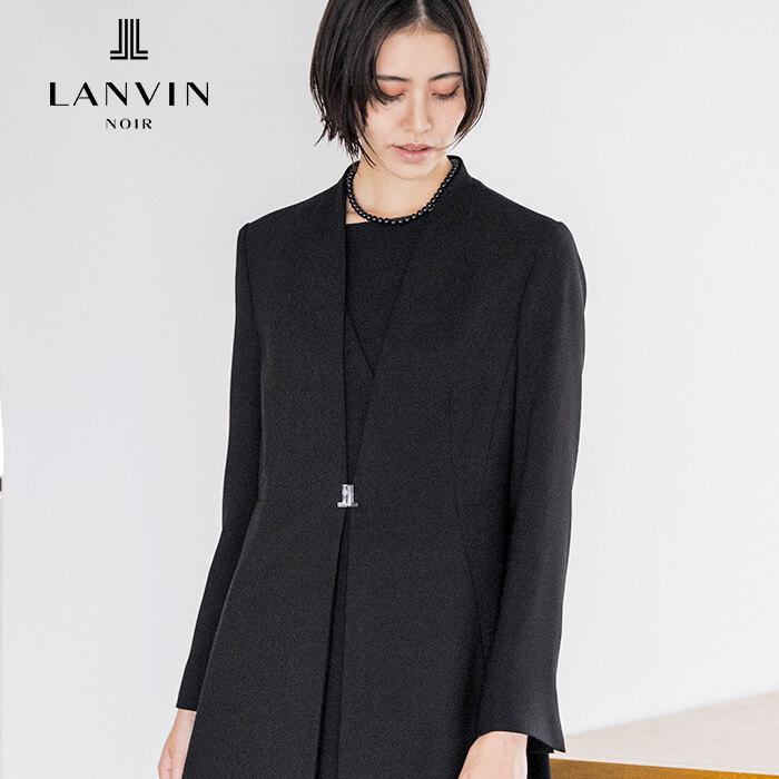 読売新聞掲載】デザインダーツがポイントのロングアンサンブル 11号