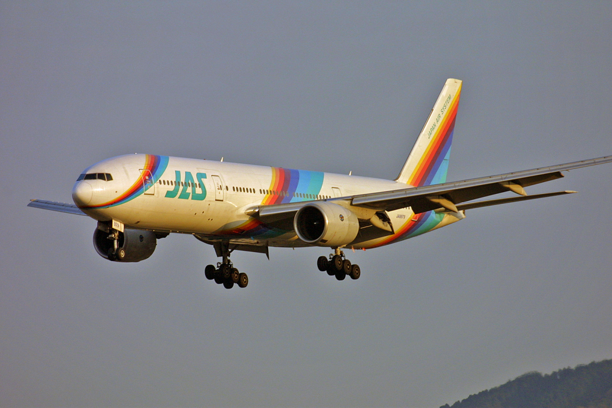 旧JAS「レインボーセブン」や嵐ジェットとして活躍したボーイング777