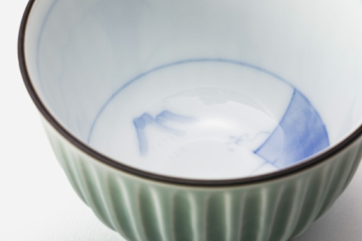 笹青磁見込山水 しのぎ仙茶碗揃 | 有田焼 深川製磁｜公式オンラインストア