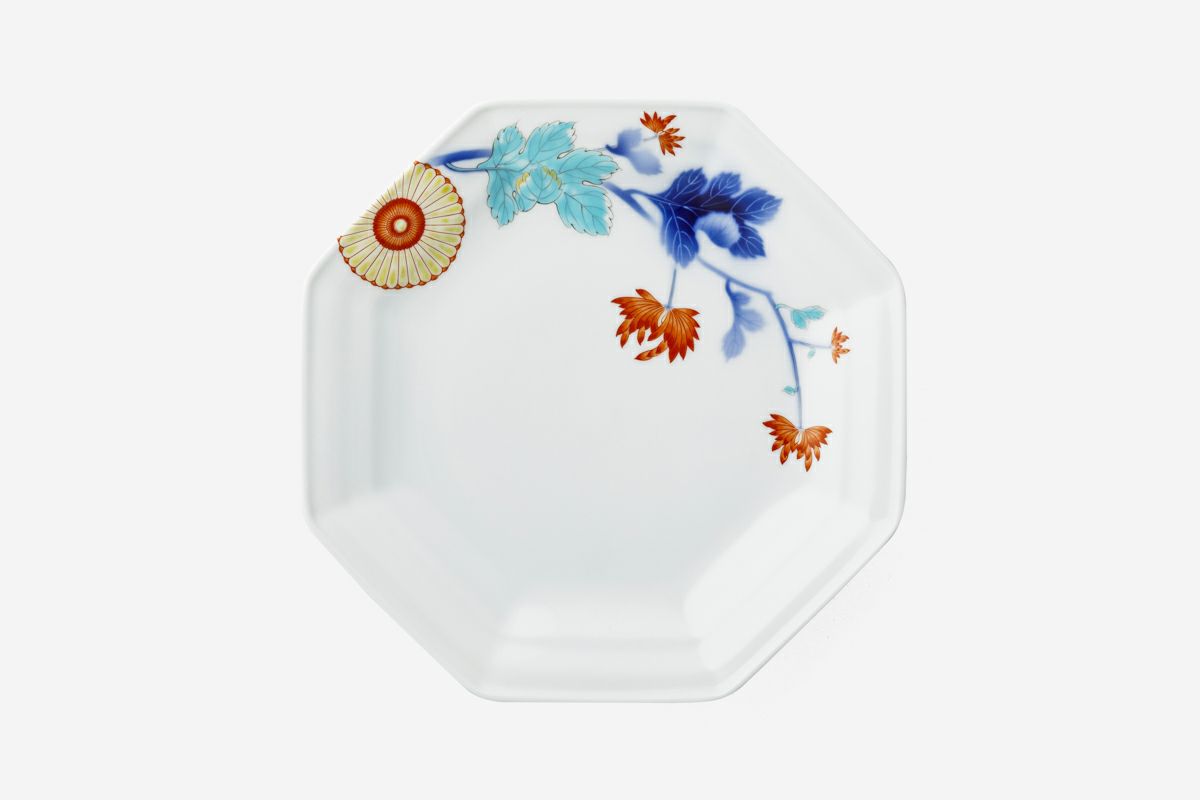色絵菊花紋 八角盛皿 | 有田焼 深川製磁｜公式オンラインストア