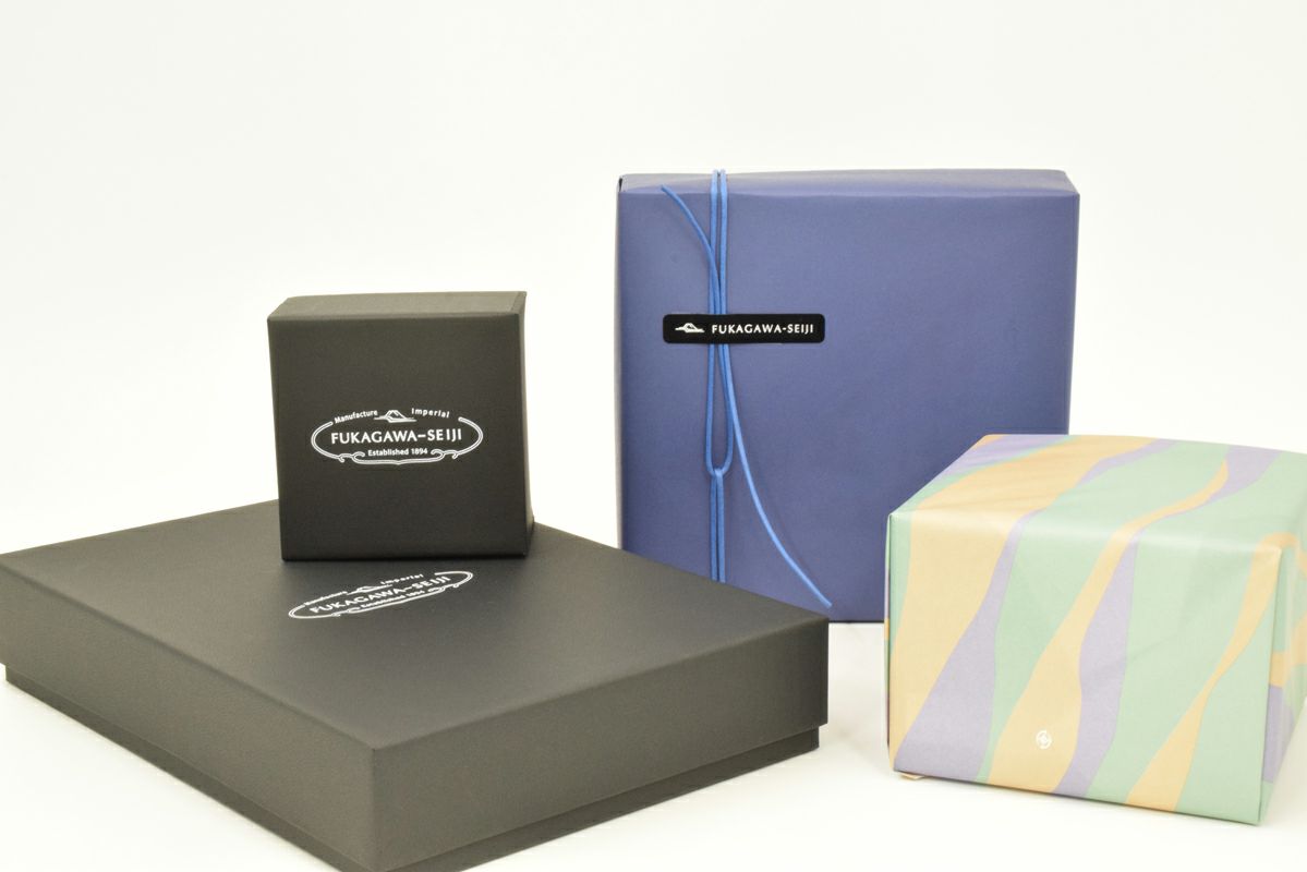 寿赤絵 梅型6号鉢 | 有田焼 深川製磁｜公式オンラインストア