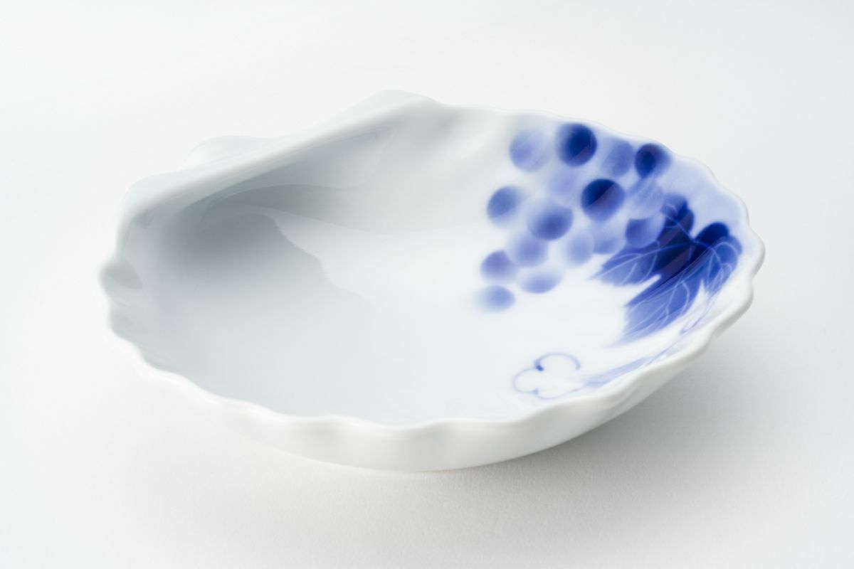 ブルーワイナリー 貝型皿 | 有田焼 深川製磁｜公式オンラインストア
