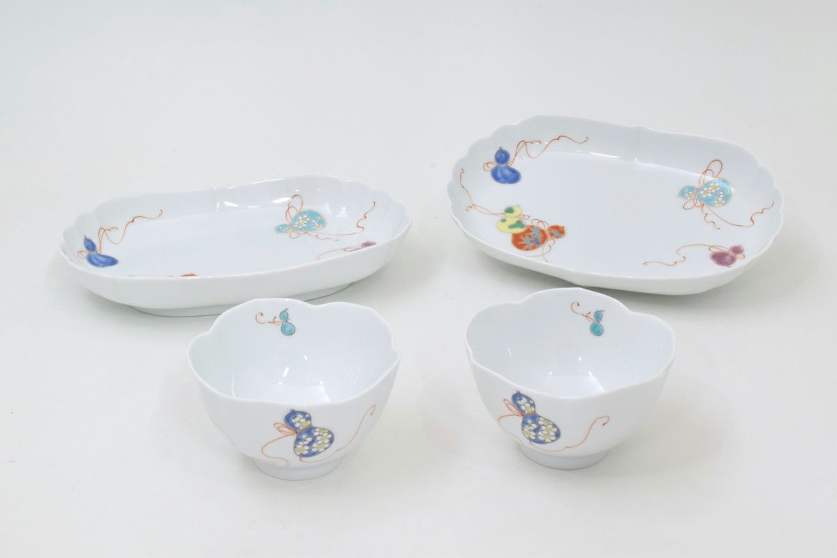 金襴桜 紅茶碗皿 | 有田焼 深川製磁｜公式オンラインストア