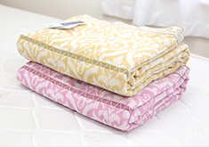 ニッケ毛布 ウール100% 毛布 ニッケ シングル NIKKE 楽天市場】ニッケウール混毛布 シングルサイズ 国産 ニッケ NIKKE 羊毛