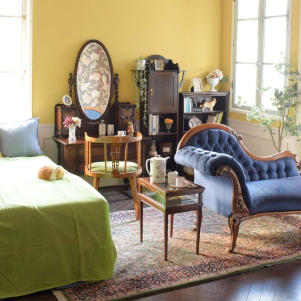 イギリスから届いたアンティークのフィギュリン、表情が優しい