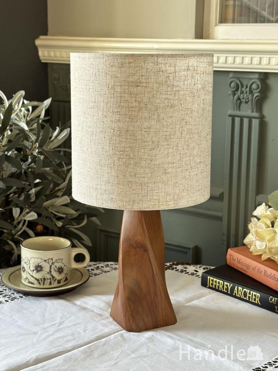 アンティーク風のおしゃれ照明、フレンチシャビーなテーブルランプ(E26