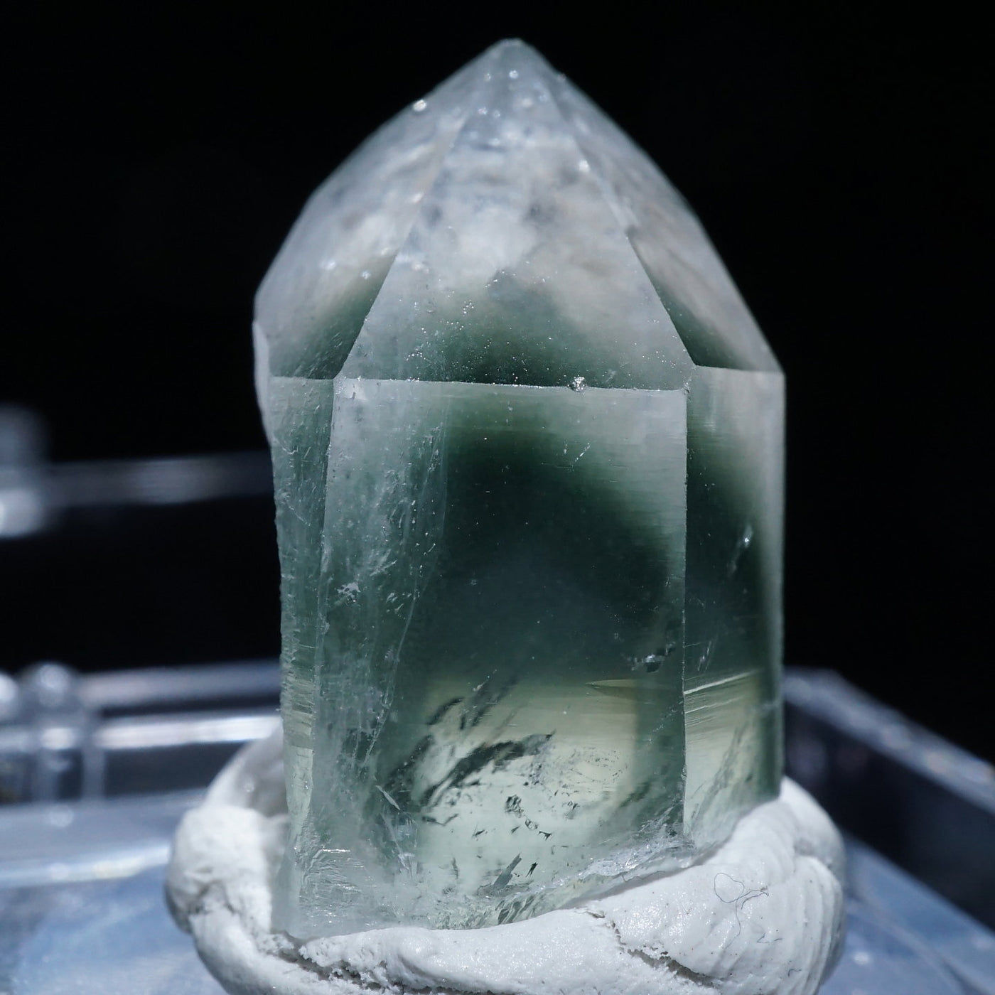 コロンビア産 クローライトinクオーツ – 天然石ハッピーギフト