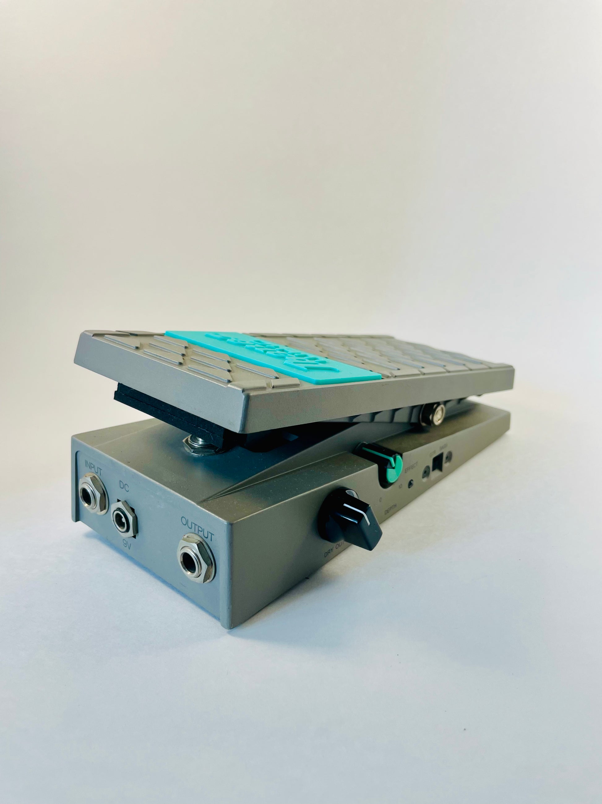 Ibanez WH10-V2 Wah V2 with Master Volume Mod. – Herscheid and the