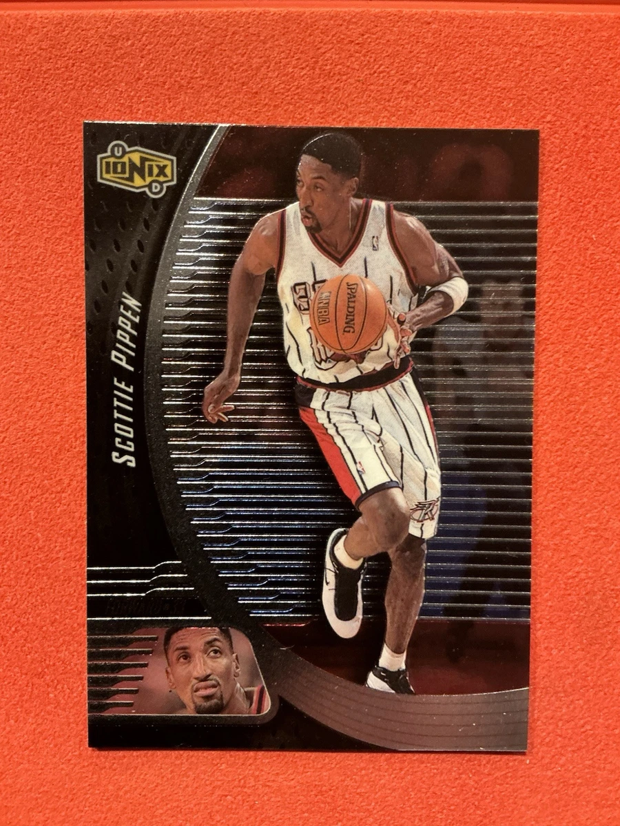 Topps Scottie Pippen Basketball Autographed Sports Trading Cards