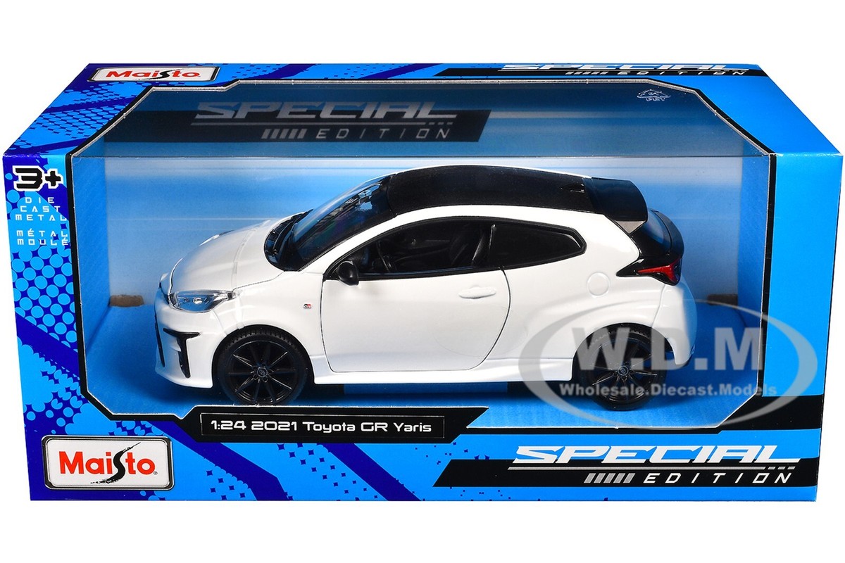 2021 TOYOTA GR YARIS WHITE 1/24 DIECAST MODEL CAR BY MAISTO 32909