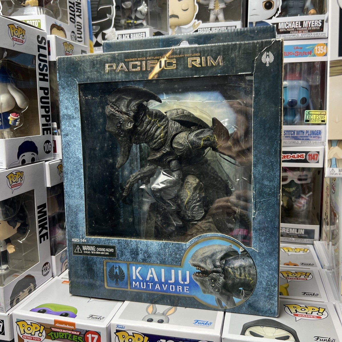 2016 NECA Toys PACIFIC RIM Movie Kaiju MUTAVORE Action Figure RARE