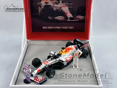 Red Bull F1 RB16B #33 Max Verstappen Turkish GP 2021 1:43 Spark