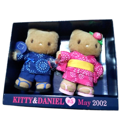 激レア☆vivitix限定☆キティ＆ダニエル☆マンスリーマスコット2002