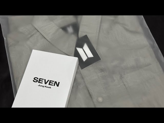 UNBOXING | JUNGKOOK 'SEVEN' MERCH - YouTube