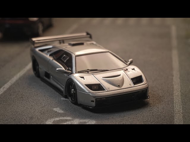 The Laboratory 1:64 Lamborghini DIABLO GTR Silver - YouTube