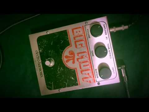 Electro-Harmonix BIG MUFF 3rd 1981's - Full Gain - YouTube