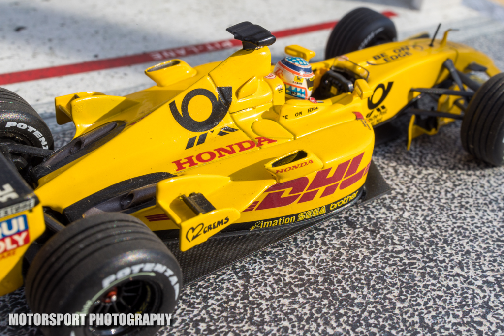 ジョーダンEJ12 鈴鹿で歓喜の5位！佐藤琢磨のデビューマシン【ミニカー