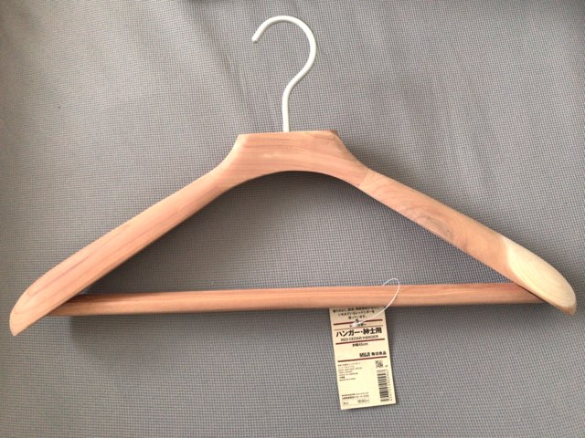 Muji Red Cedar hangersレッドシダー ハンガー10個 Muji Red Cedar
