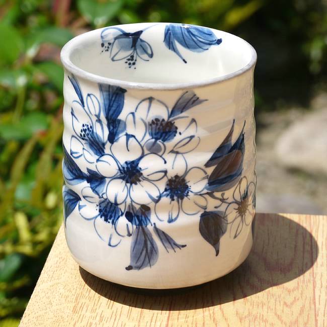 染付桜湯呑 陶あん - 京焼清水焼 松韻堂