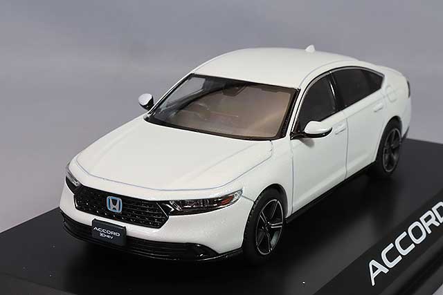 ホビージャパン 1/43 ホンダ ヴェゼル e:HEV Z サンドカーキパール