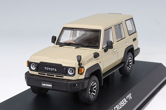 京商 1/18 トヨタ ランドクルーザー BJ ベージュ