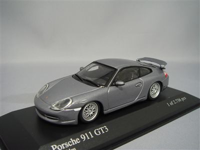 ミニチャンプス 1/43 ポルシェ 911 GT3 ダークグレイ