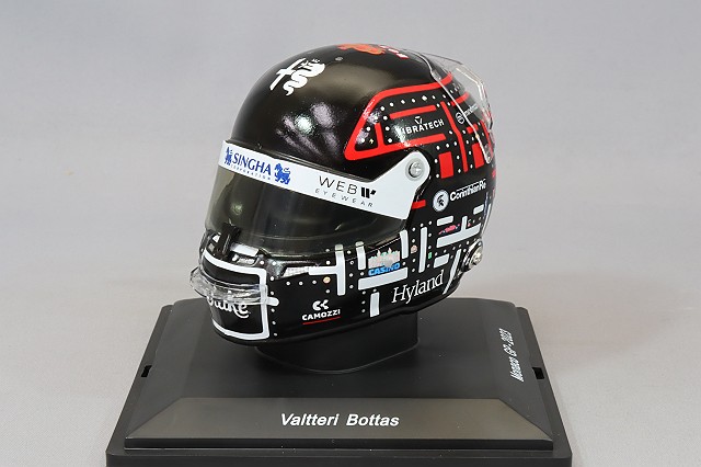 スパーク 1/5 ヘルメット ステーク F1チーム キックザウバー 2024 F1