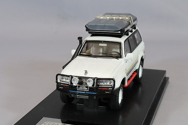 KENGFai(ケンファイ) 1/18 トヨタ ランドクルーザー VX-R (LC80) ホワイト