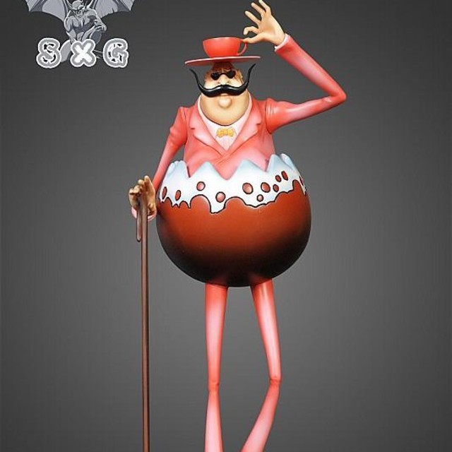 ワンピース フィギュア big mom 海賊タマゴ男爵の通販 by