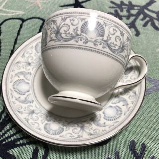 WEDGWOOD - 廃盤【美品・黒壺】ウェッジウッド ドルフィンホワイト