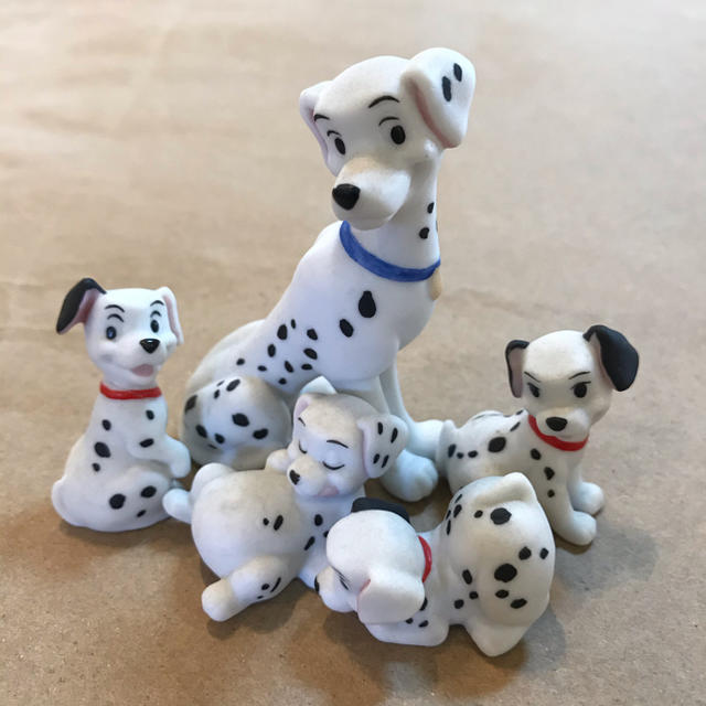 Disney - [お値下げ] 101匹わんちゃん 置物 5点 ディズニーの通販 by