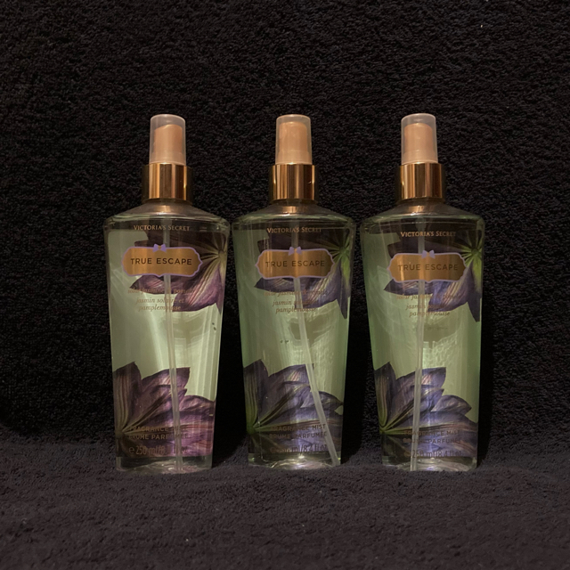 ヴィクトリアシークレット トゥルーエスケイプ ヴィクトリア