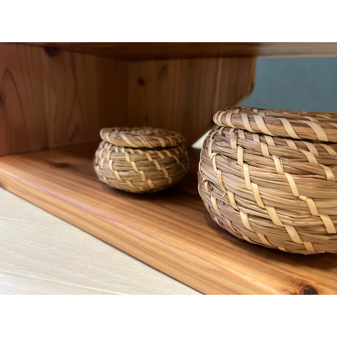 送料無料】 テレビボード 棚板付き 縦格子型 シェルフ 小物置き 杉 120