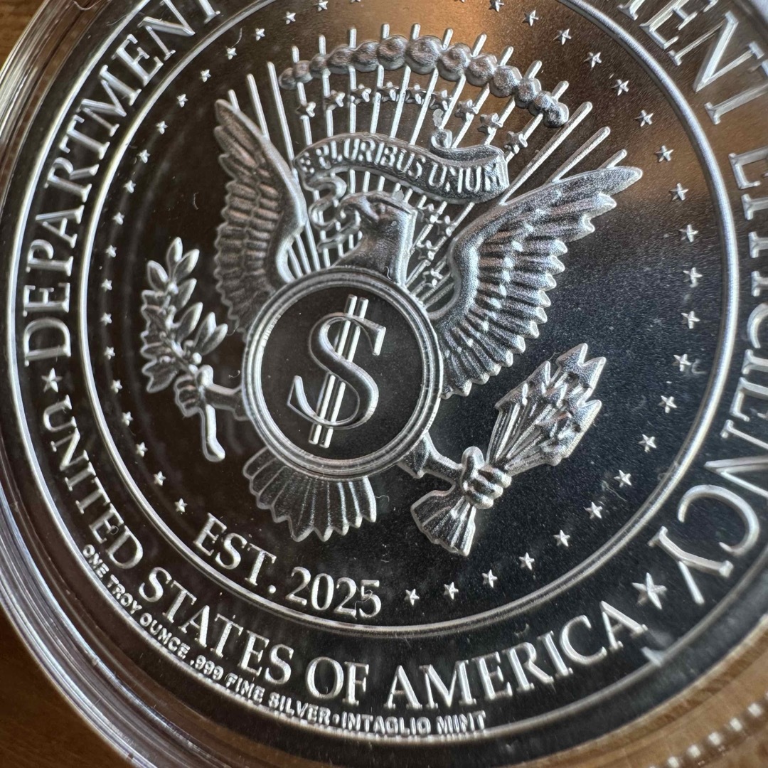 レア！！）トランプ大統領/イーロンマスク 1オンス 銀貨の通販 by お
