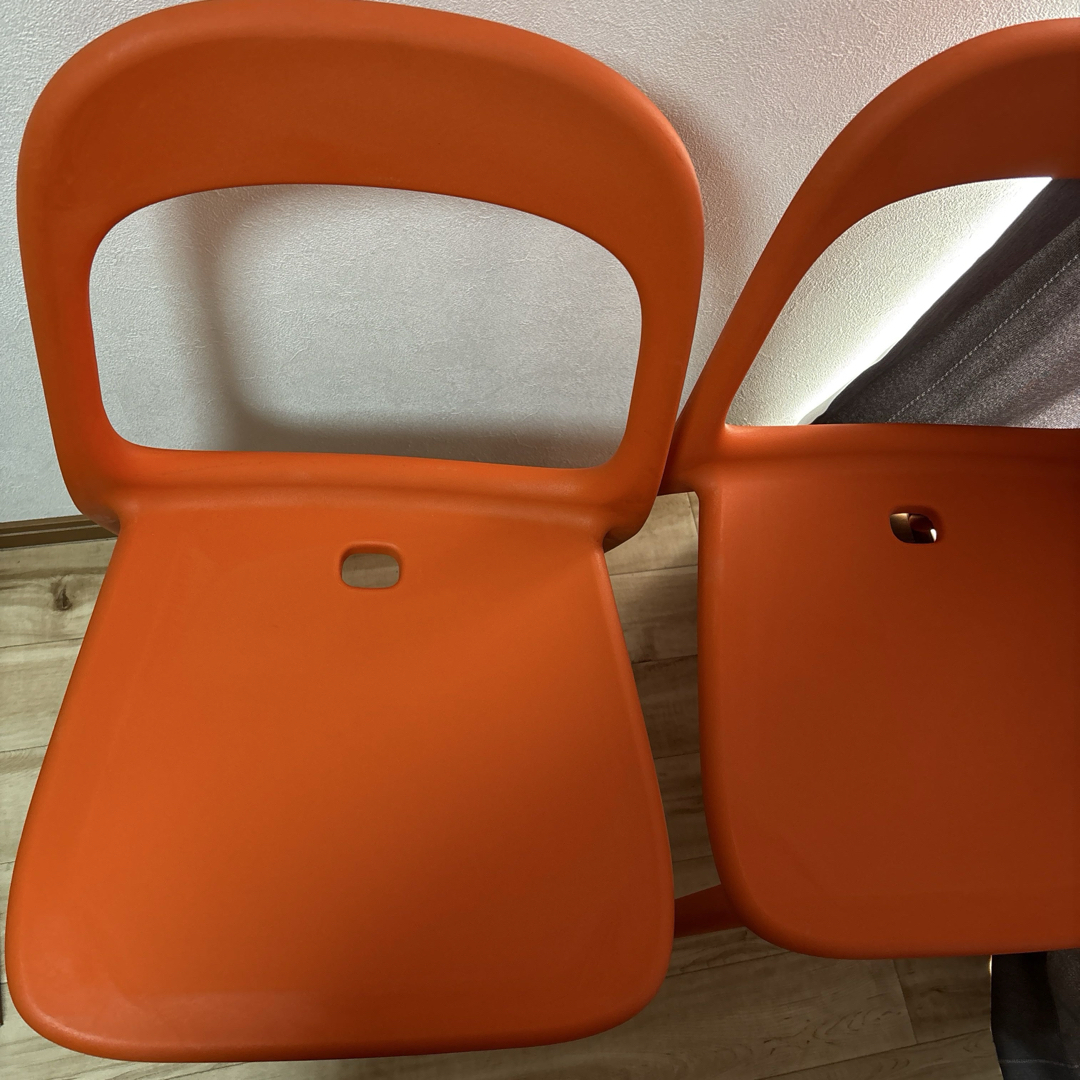 IKEA スタッキングチェアURBAN オレンジ 2脚 美品寄り 最安値の通販 by