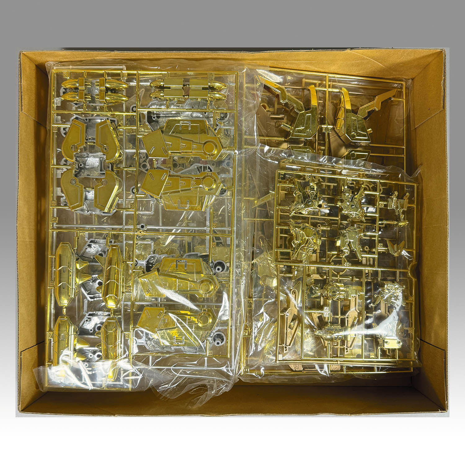 4201] 元祖SDガンダム 限定版 黄金神スペリオルカイザー