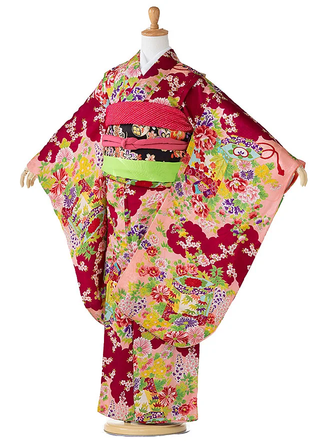 七五三にレトロなアンティーク着物がレンタルできます