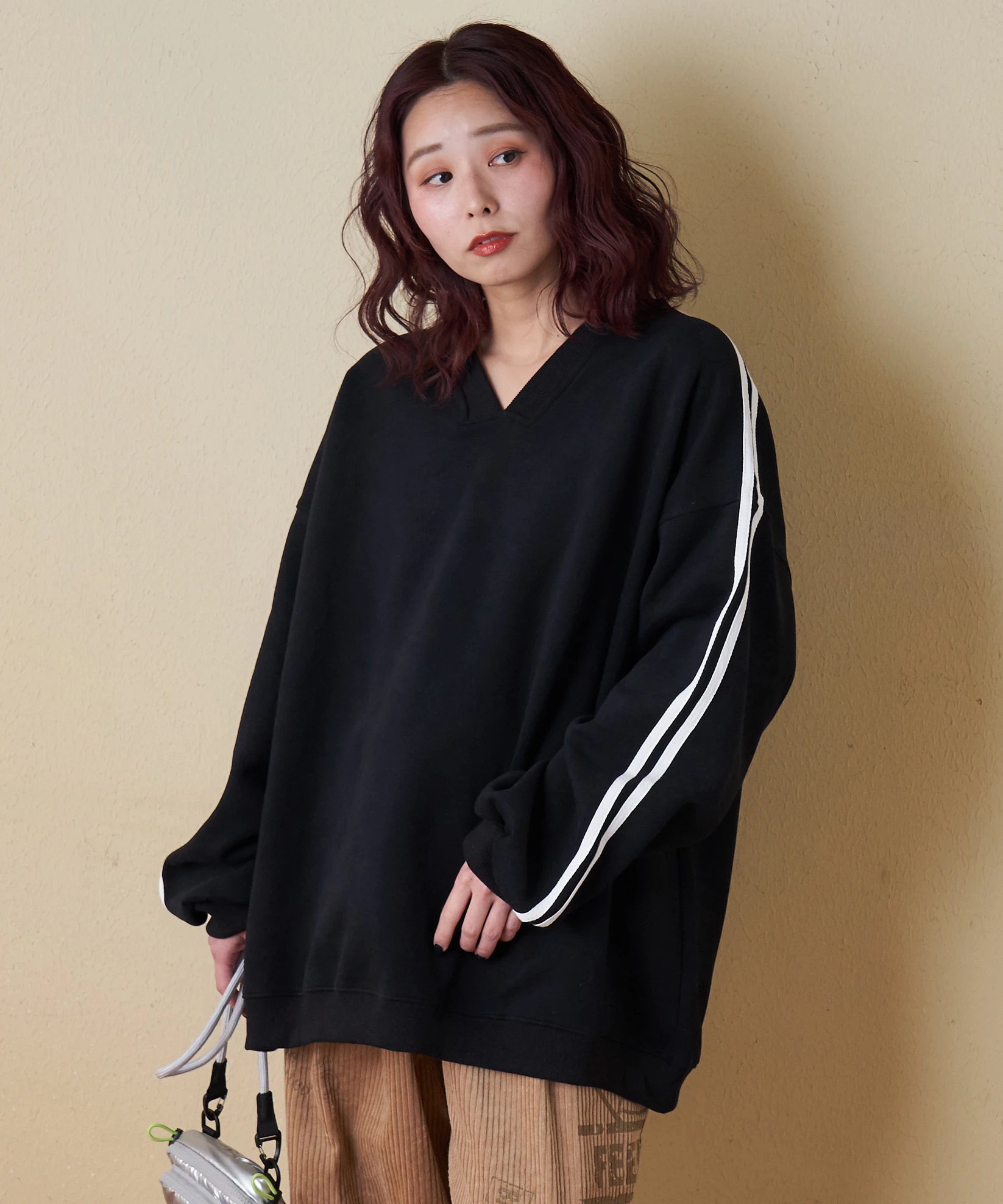 冬クリアランス】【2月6より再販開始】袖ライン Vネック プルオーバー