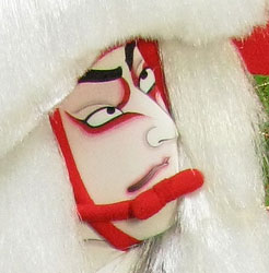 歌舞伎羽子板 20号立姿白獅子 20台付き – 寿鳳人形の東芸