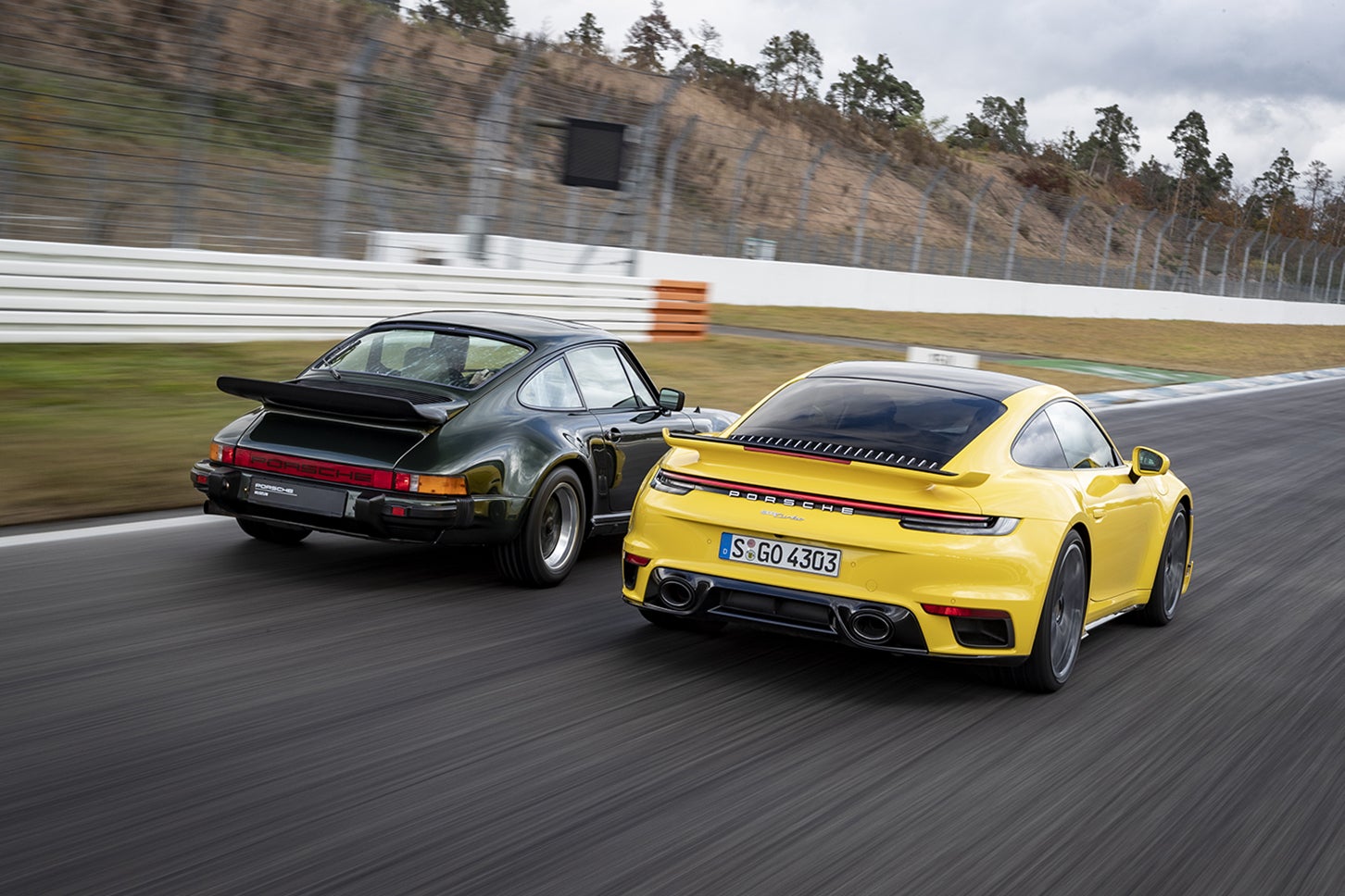 なぜ「ポルシェデザイン」は時代を超越するのか？ 偉大なる911を