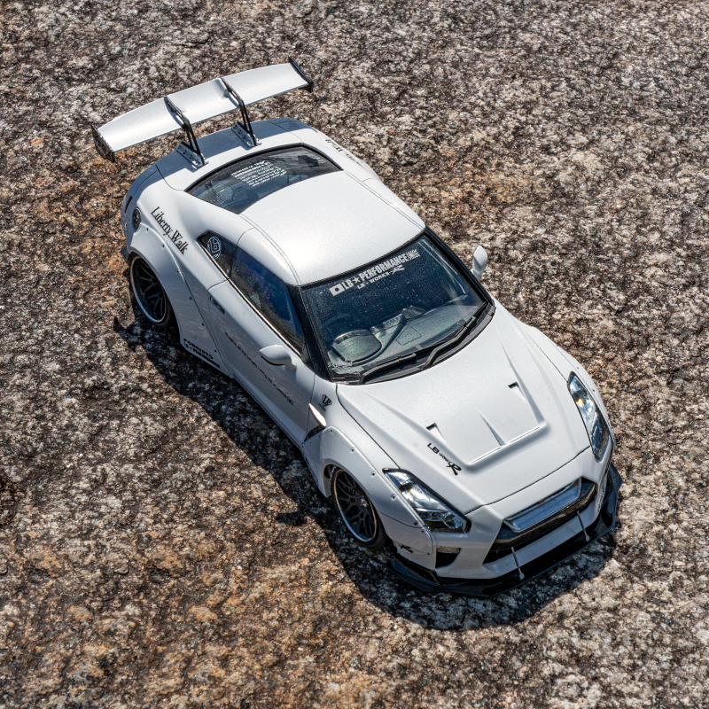 AOSHIMA Plastic model 1/24 LB-WORKS NISSAN GT-R R35 Type1.5 White